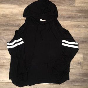 Long sleeve with hood